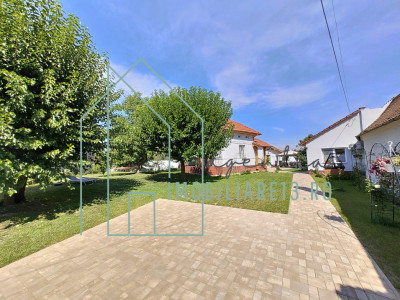 Casa semicentrala, perfecta pentru 2 familii cu teren generos 1500 mp